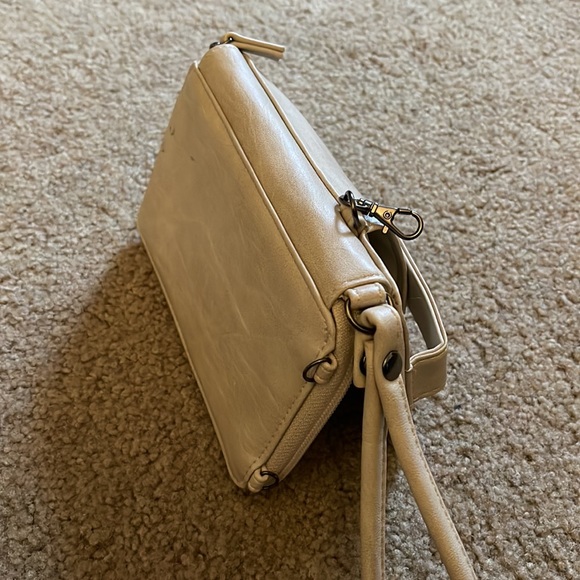 Cross body Wallet - Picture 6 of 6